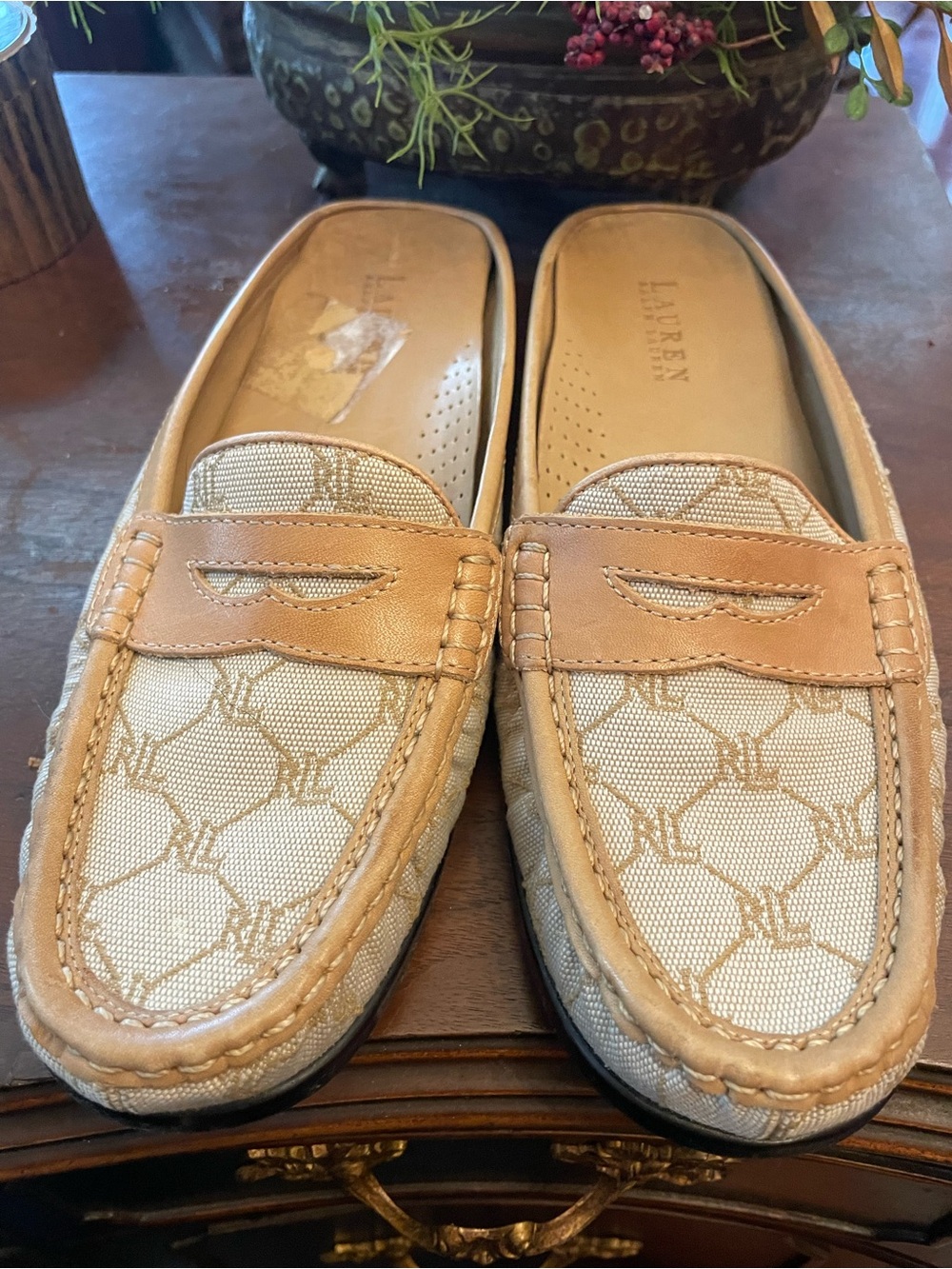 Lauren Ralph Lauren Cream and Tan Canvas Logo loafers